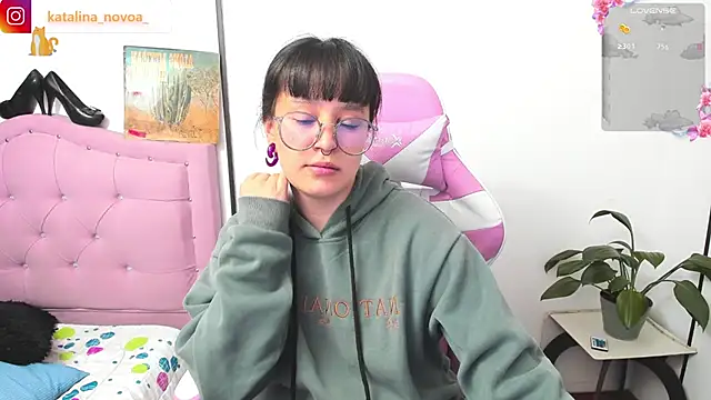 Katalina novoa online show from May 2026 01:46:02 AM
