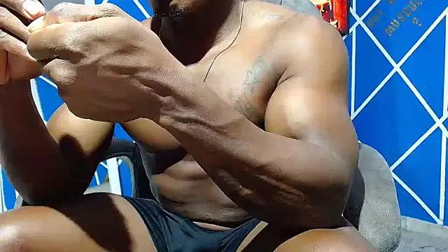 Snapshot of alexander_megan chatting on January 2026 02:51:01 AM alexander megan online show from January 2026 02:51:01 AM