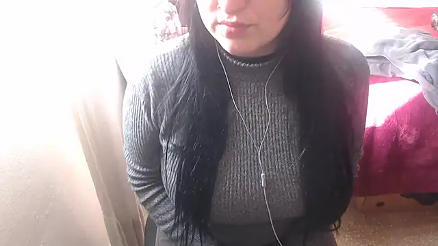 Snapshot of lady_rolinga chatting on May 2026 05:40:02 PM lady rolinga online show from May 2026 05:40:02 PM