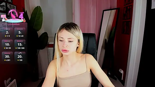 Snapshot of PollyMillees chatting on February 2026 09:48:01 AM PollyMillees online show from February 2026 09:48:01 AM