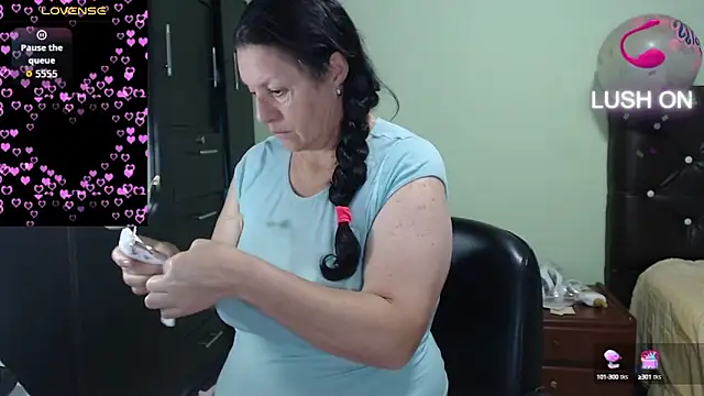 hairyglad69 online show from September 2025 02:43:02 PM