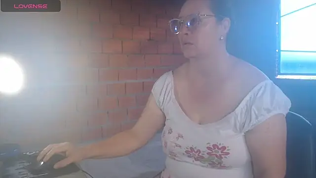 hairyglad69 online show from May 2026 12:09:02 PM