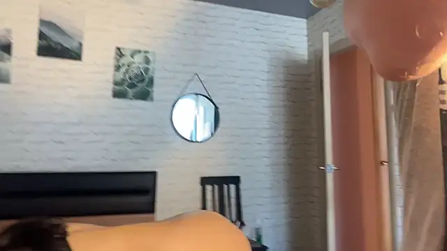 leesmoke online show from December 2025 05:44:01 AM