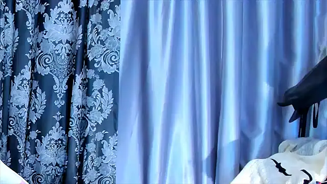 KamilaFoxy online show from June 2026 04:10:02 AM