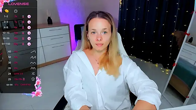 Snapshot of SherillBrill chatting on March 2025 02:34:01 PM SherillBrill online show from March 2025 02:34:01 PM