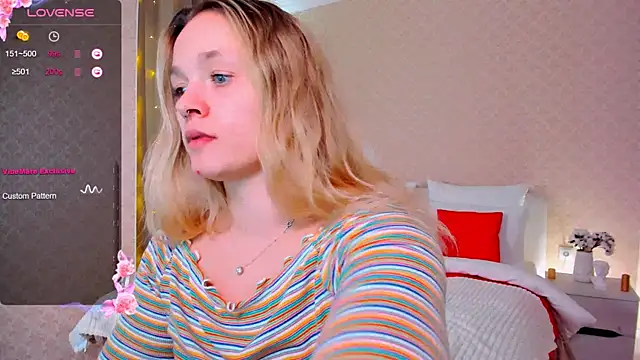 Snapshot of SherillBrill chatting on March 2025 10:52:02 AM SherillBrill online show from March 2025 10:52:02 AM