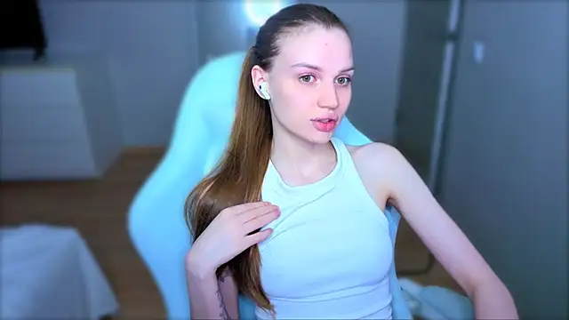 StellaLawless online show from May 2026 07:50:02 PM