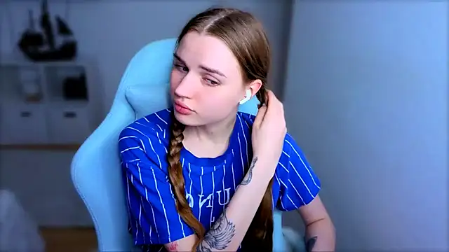 StellaLawless online show from October 2025 07:59:02 PM