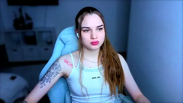 StellaLawless online show from November 2025 11:05:01 PM