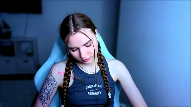 StellaLawless online show from November 2025 08:53:01 PM