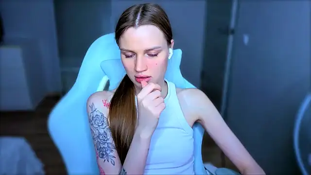 StellaLawless online show from May 2026 07:47:02 PM