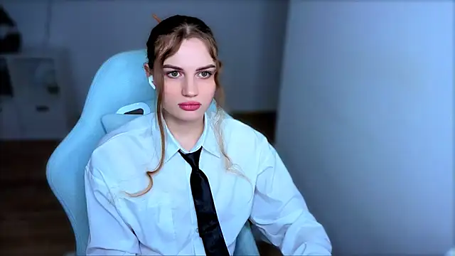 StellaLawless online show from February 2026 08:41:01 PM