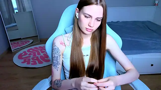 Snapshot of StellaLawless chatting on June 2026 12:04:02 AM StellaLawless online show from June 2026 12:04:02 AM