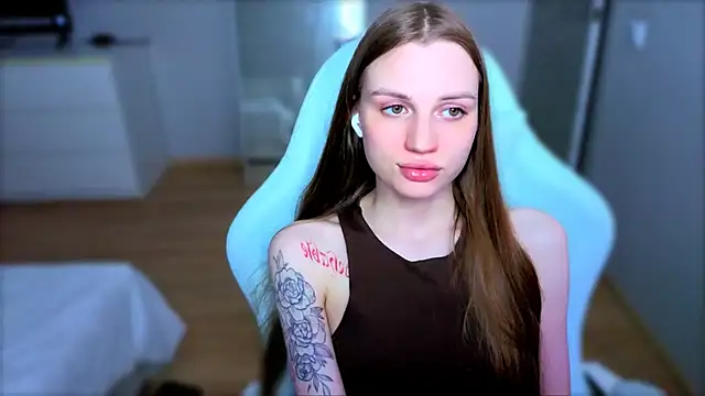StellaLawless online show from May 2026 10:33:01 PM