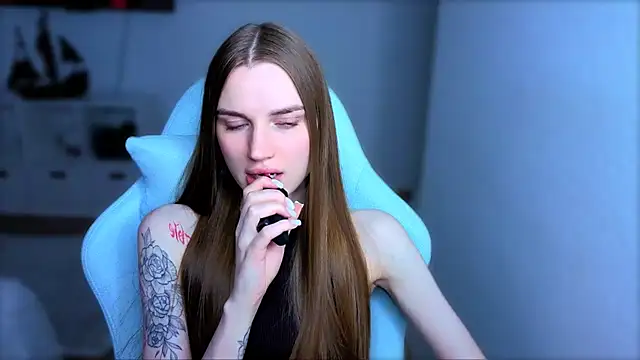 StellaLawless online show from October 2025 08:32:01 PM