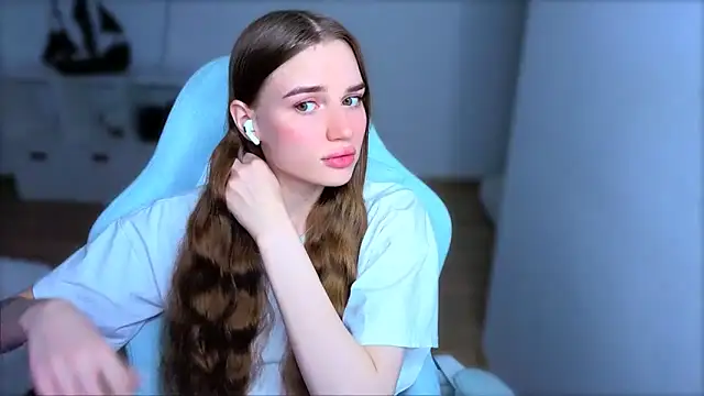 StellaLawless online show from October 2025 12:24:02 PM