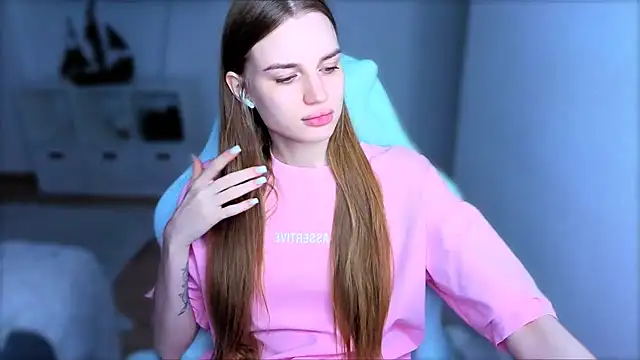 StellaLawless online show from October 2025 01:57:02 PM