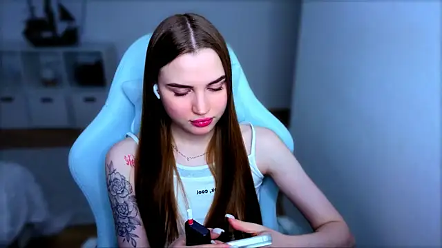 StellaLawless online show from November 2025 07:58:02 AM