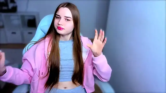 StellaLawless online show from November 2025 07:18:02 PM