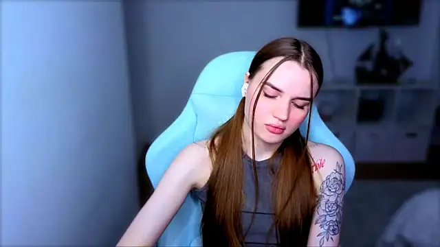 StellaLawless online show from December 2025 08:04:02 PM