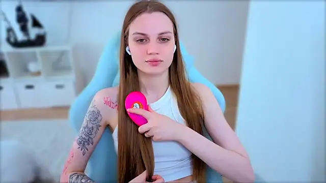 StellaLawless online show from April 2026 06:04:01 AM