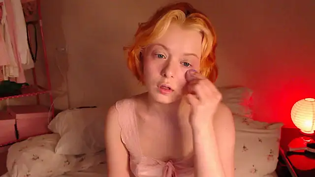 KatieMelone online show from June 2026 07:04:02 PM