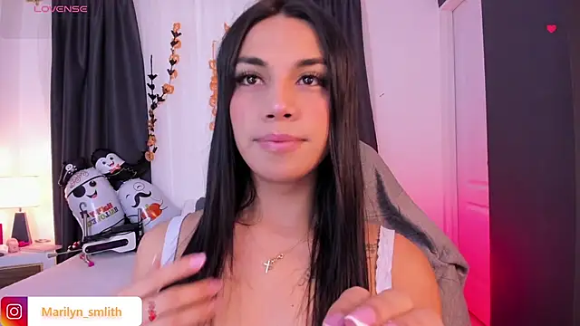 MarilynSmIith online show from October 2025 11:42:01 AM