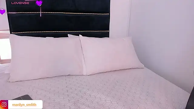 MarilynSmIith online show from January 2025 11:45:01 AM