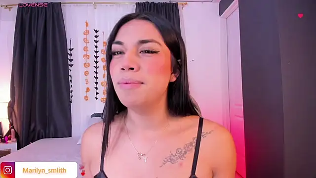 MarilynSmIith online show from October 2025 12:17:01 PM