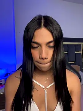 MarilynSmIith online show from November 2025 12:20:01 PM