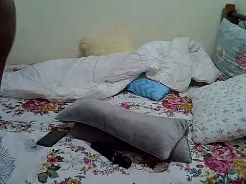 Sweet Bear online show from February 2026 03:59:01 AM