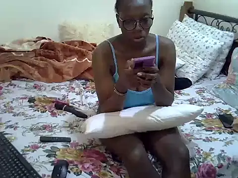 Sweet Bear online show from March 2026 03:14:02 AM