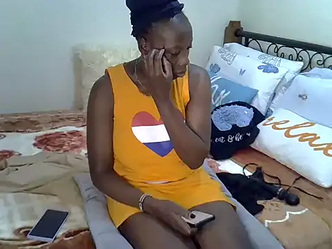Snapshot of Sweet_Bear chatting on July 2026 06:03:01 AM Sweet Bear online show from July 2026 06:03:01 AM