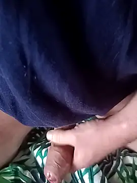 Snapshot of Horny_Lovers_97_33 chatting on November 2025 07:02:01 AM Horny Lovers 97 33 online show from November 2025 07:02:01 AM