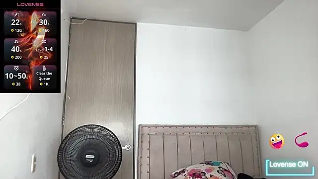 Snapshot of bob_petterson chatting on November 2025 04:43:02 PM bob petterson online show from November 2025 04:43:02 PM