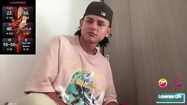 Snapshot of bob_petterson chatting on October 2025 03:08:01 PM bob petterson online show from October 2025 03:08:01 PM