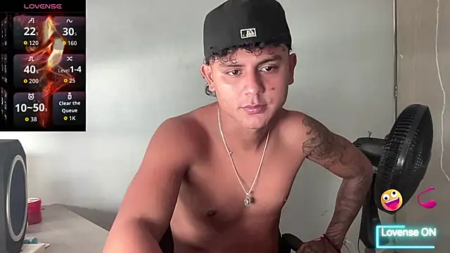 Snapshot of bob_petterson chatting on November 2025 03:56:02 PM bob petterson online show from November 2025 03:56:02 PM