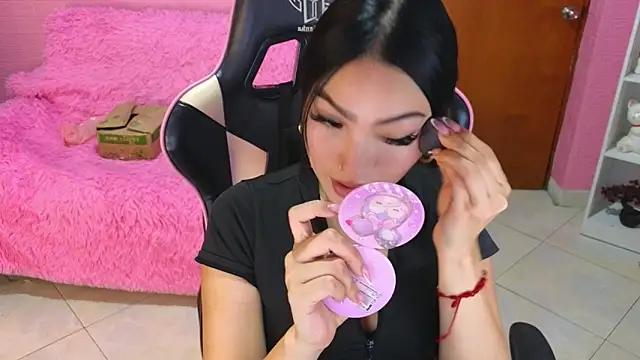 keity moon online show from April 2026 01:28:01 PM