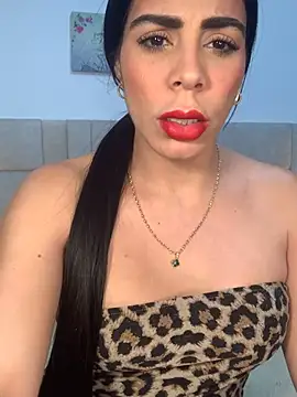 valecruz903 online show from October 2025 05:35:02 PM