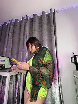 sashapearl23 online show from April 2026 07:15:01 AM