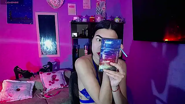 IsisRouse online show from November 2025 02:38:01 AM