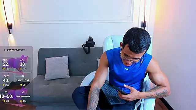 Paradise boy s online show from March 2026 07:08:02 PM