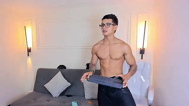 Paradise boy s online show from September 2025 12:33:02 AM