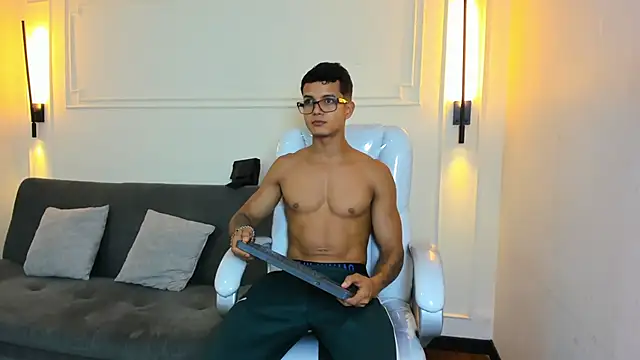 Paradise boy s online show from November 2025 03:34:02 PM