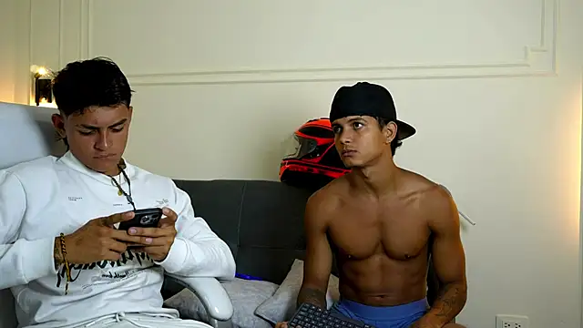 Paradise boy s online show from February 2025 12:42:01 AM