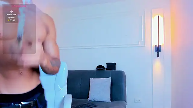 Paradise boy s online show from November 2025 10:46:01 PM