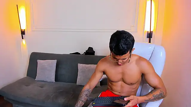 Paradise boy s online show from April 2026 06:14:01 PM