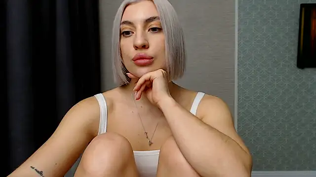 hot-sasha9 online show from February 2025 07:51:01 PM