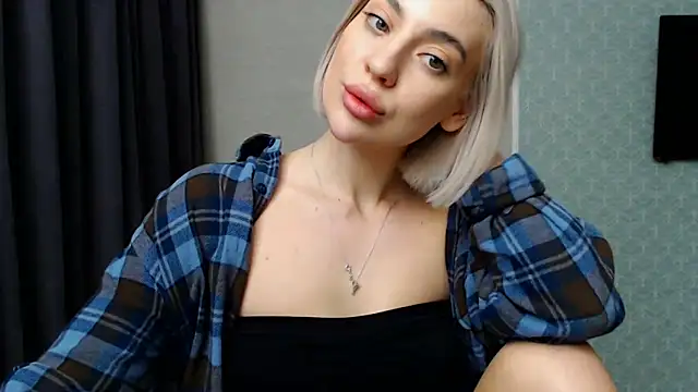 hot-sasha9 online show from February 2025 07:31:02 PM