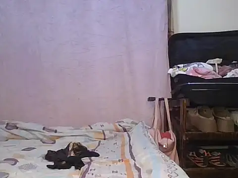 69Hot Tiny online show from November 2025 04:12:01 PM